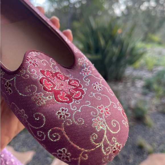 ✨ Vintage Prada Flats ✨ - Picture 3 of 7